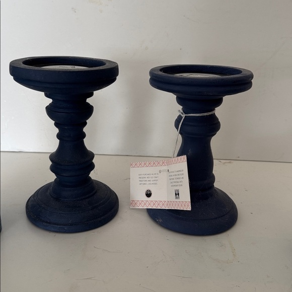 Blue Candle Holders NEW with tags with Blue Candles that are PRELOVED - Picture 7 of 9